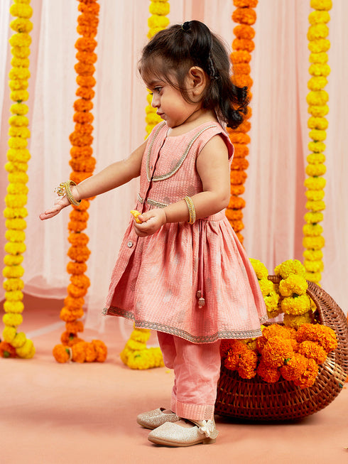 Girl's' Pink Kurta Pant Set